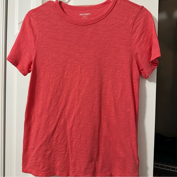 old navy wear everywhere tee - Picture 1 of 3